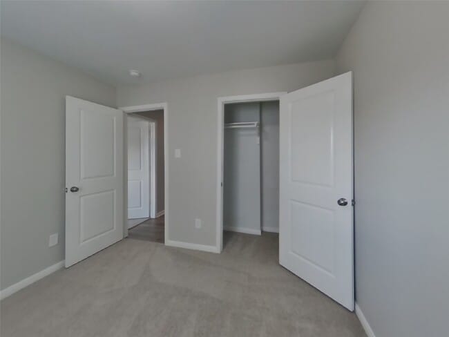 Building Photo - 15680 Del Norte Dr
