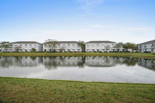 Building Photo - 3429 NW 13th St