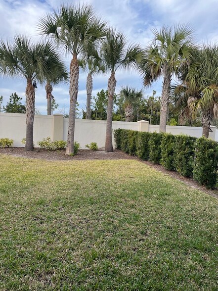 Building Photo - 20 Del Palma Dr