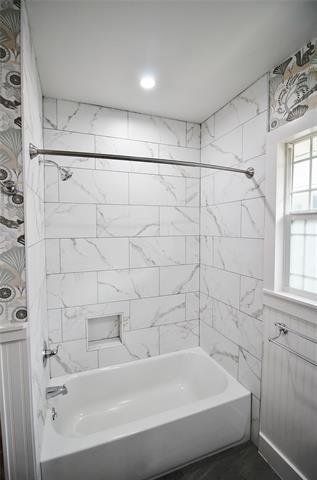 Building Photo - 806 Bryson St