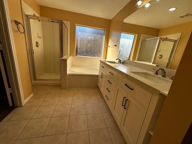 Building Photo - 9131 Knightsland Trail