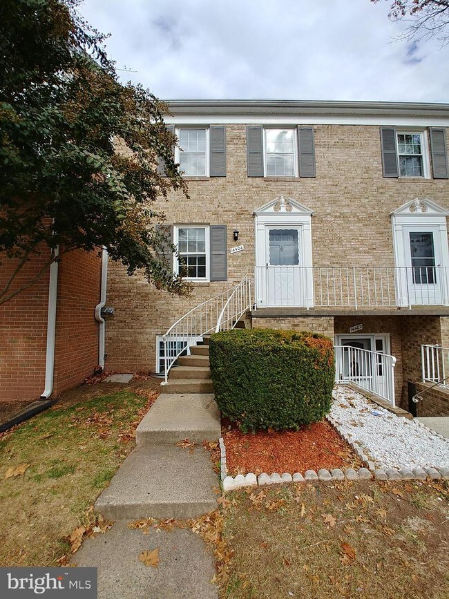 Building Photo - 14404 Golden Oak Ct