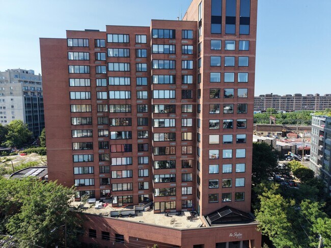 Building Photo - 551 Observer Hwy