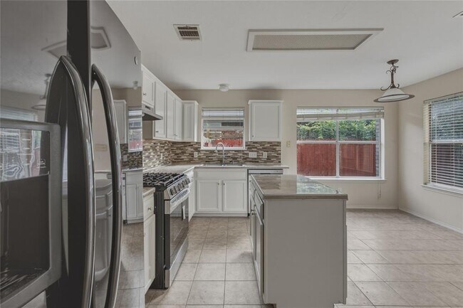 Building Photo - 9341 Bernoulli Dr