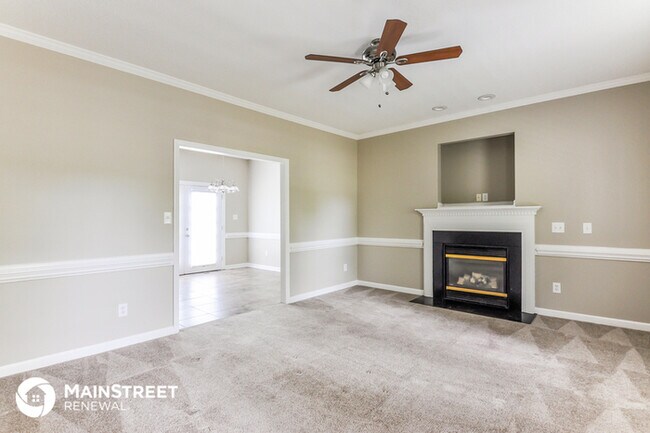 Building Photo - 331 Norwood Dr