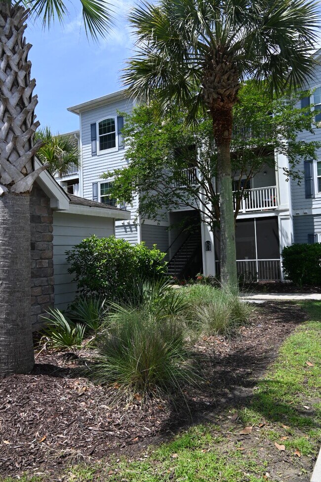 front view of building - 1300 Park West Blvd