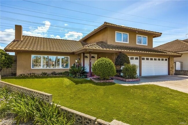 Building Photo - 4 br, 3 bath House - 20252 Ravenwood Ln