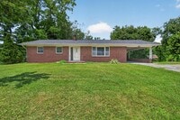 Building Photo - 25355 Lee Hwy