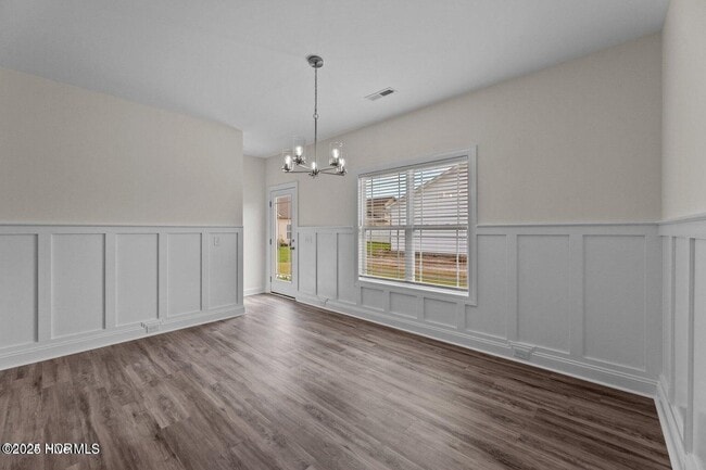 Building Photo - 4504 Laurel Rdg Dr
