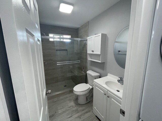 bathroom addtl 1 - 2615 Elizondo Ave