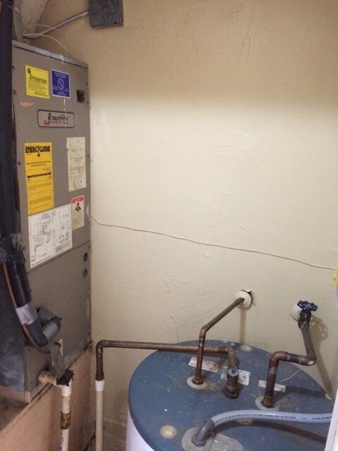 Building Photo - 1104 NW 8th Ave