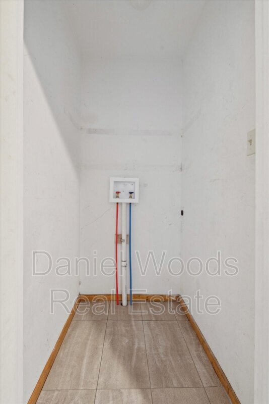 Building Photo - 758 S 52nd St