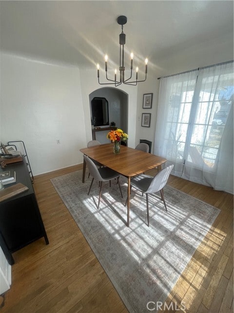 Building Photo - 4586 Sunnyside Dr