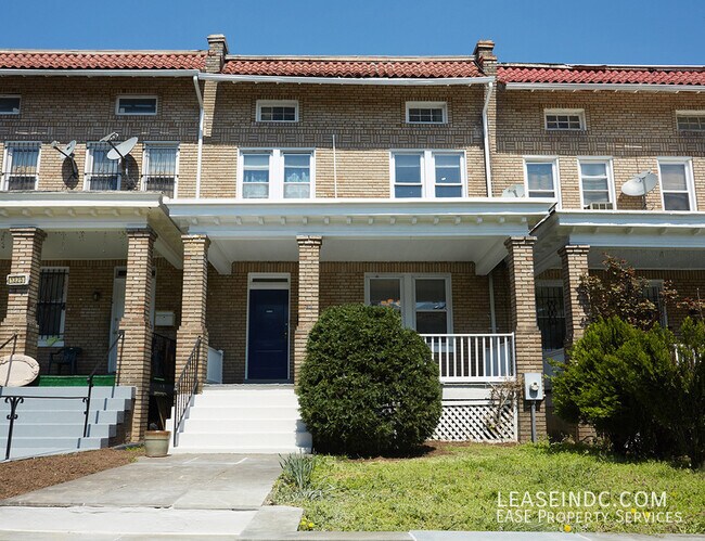 Primary Photo - 1323 Randolph St NW