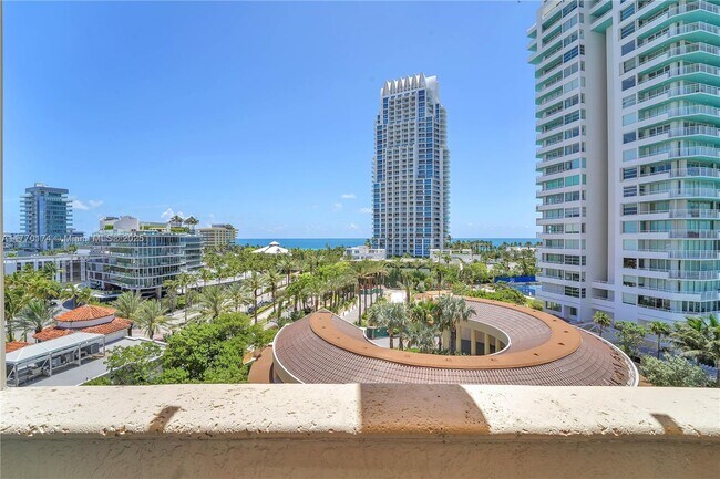 Building Photo - 300 South Pointe Dr