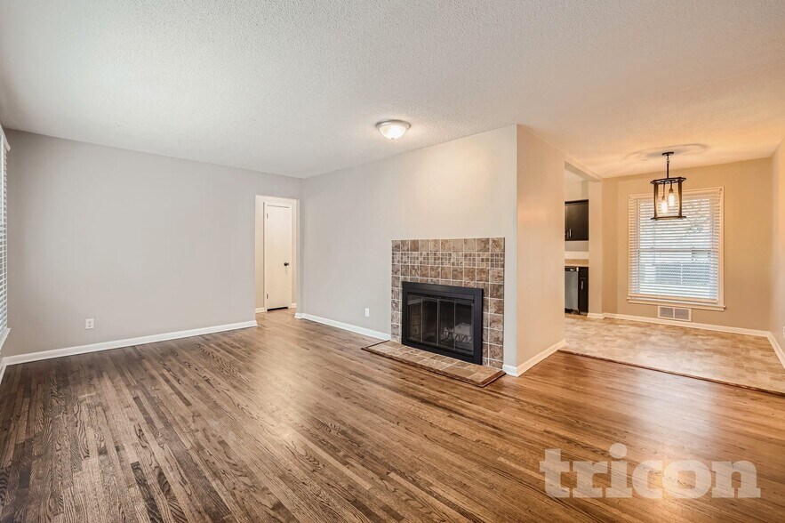 Building Photo - 4020 Nevada Ave N