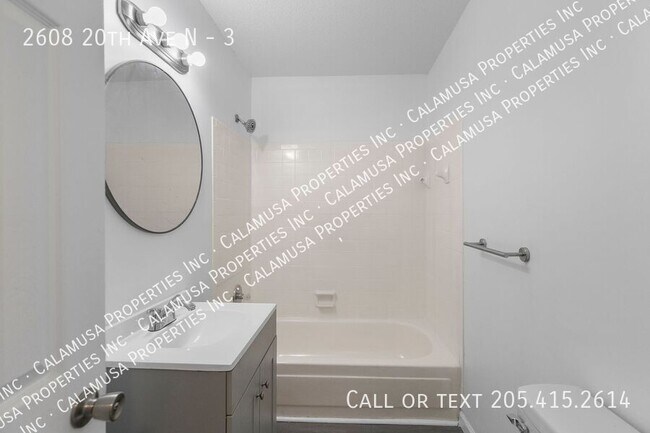 Building Photo - 2608 20th Ave N