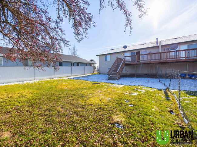 Building Photo - 15315 E Mission Ave