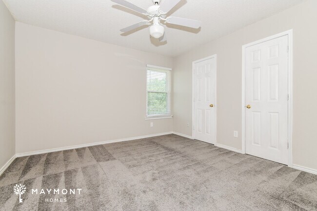 Building Photo - 2506 Chene Dr