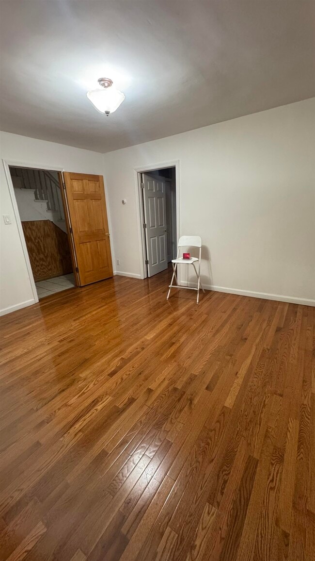 Building Photo - 89 W 21st St