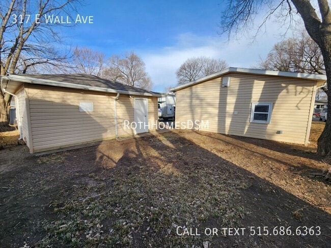 Building Photo - 317 E Wall Ave