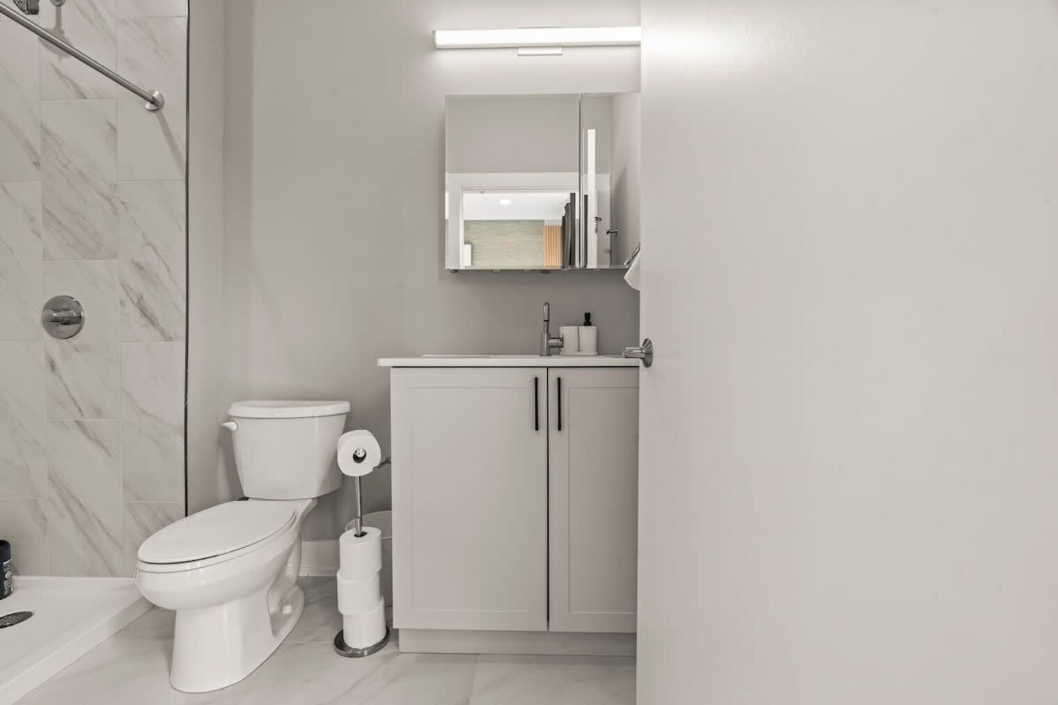 Building Photo - 916 N Delaware Ave