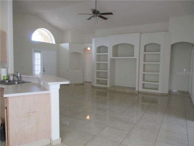 Building Photo - 2057 Shannon Lakes Blvd