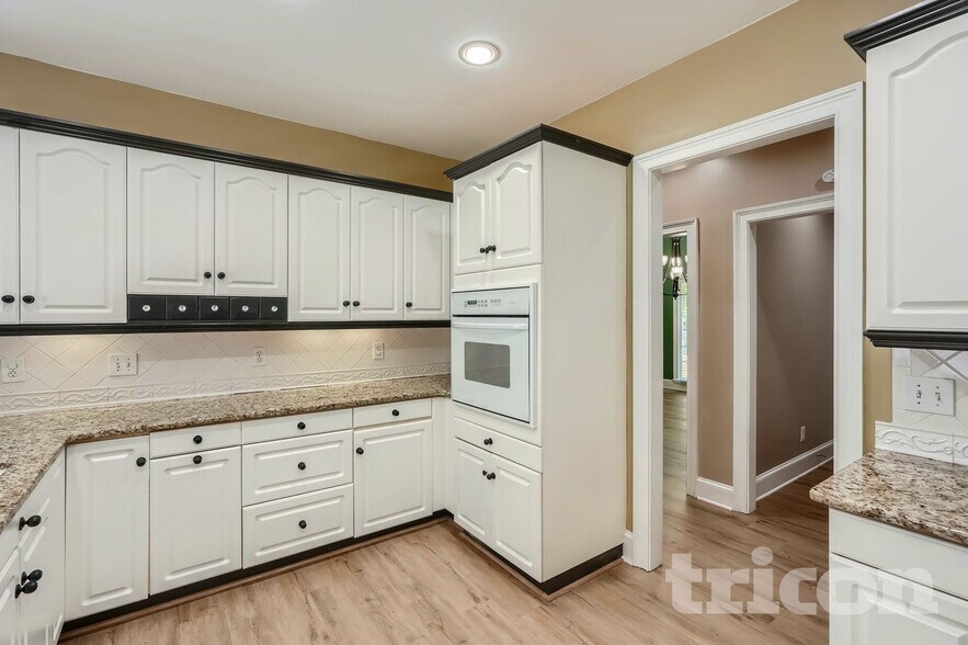 Building Photo - 140 Gray Fox Point