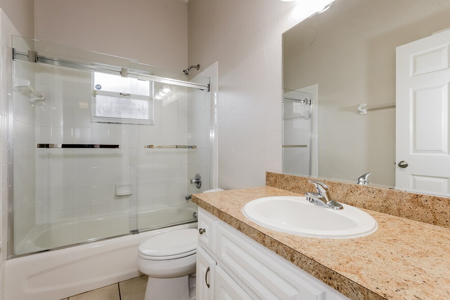 Building Photo - 7734 Ashford Dr