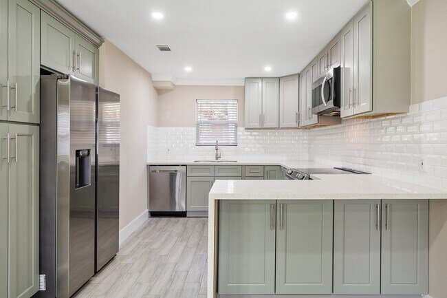 Building Photo - 2222 Peppermill Rd