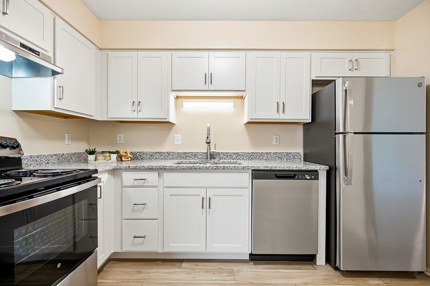 Ivy - Partridge Meadows Apartments