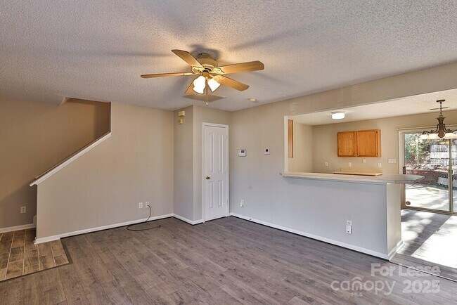 Building Photo - 9522 Bird Watch Ln