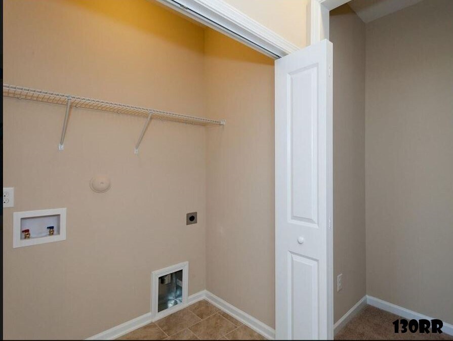 Building Photo - 130 Rubrum Dr