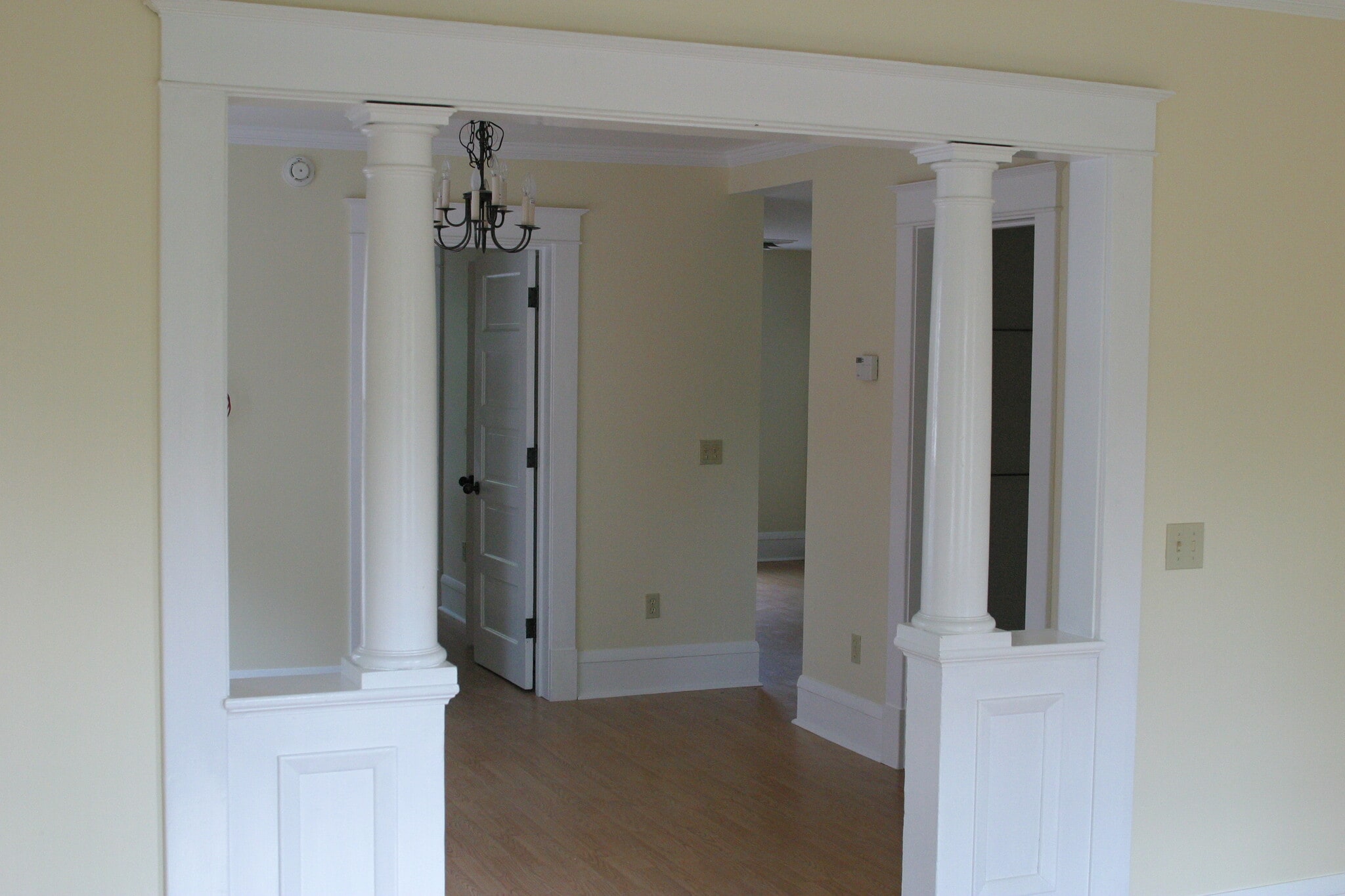 Building Photo - 326 College St