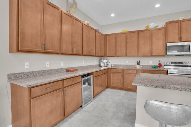 Building Photo - 15866 Orchard Dr