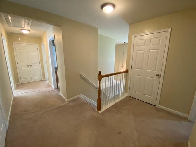 Building Photo - 3367 Harvest Ridge Ln NE