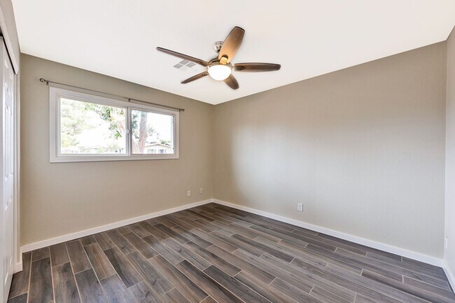 Building Photo - Remodeled home in amazing ASU neighborhood