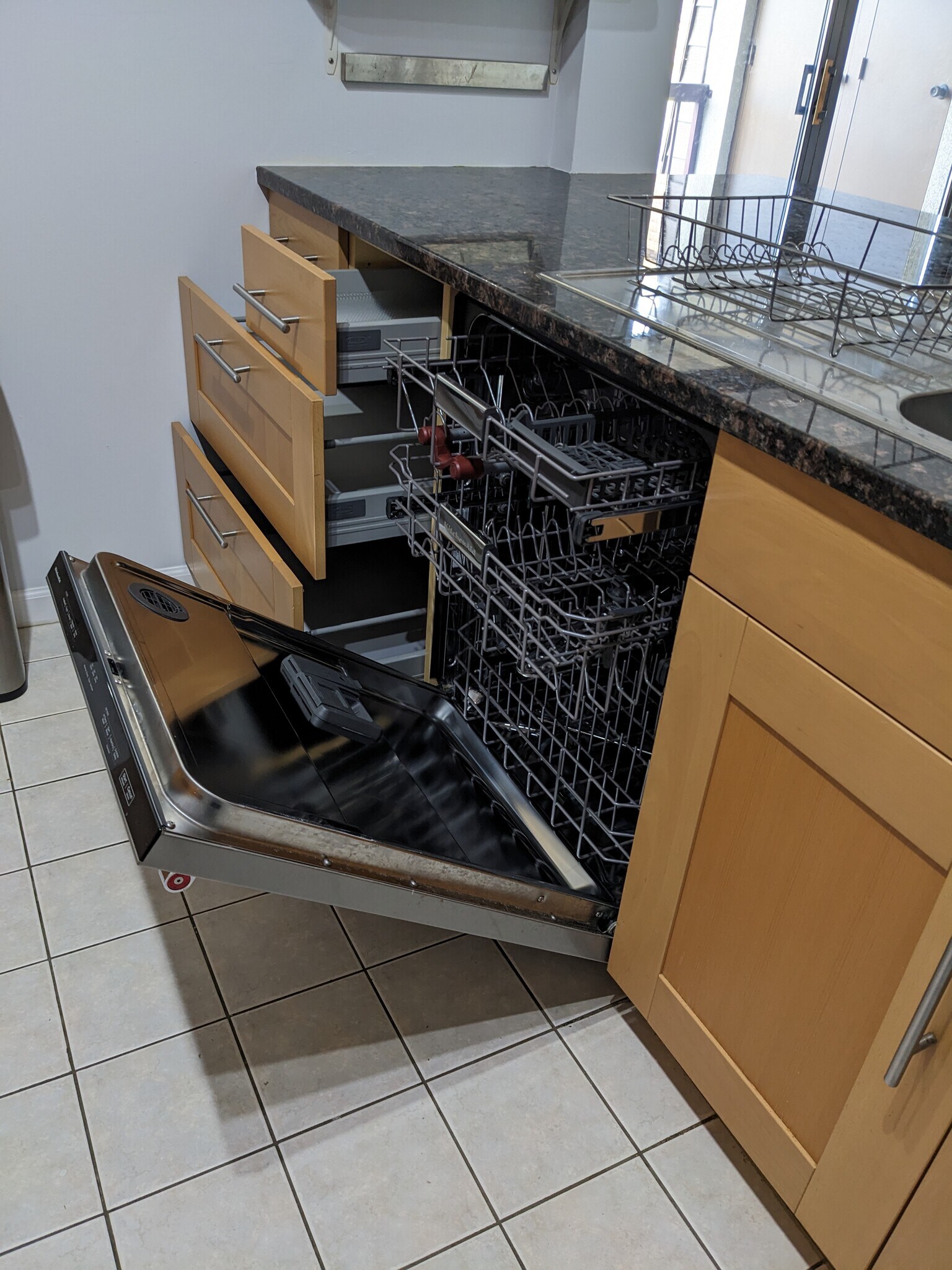 dishwasher - 12702 Veirs Mill Rd
