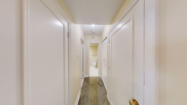 Building Photo - 4550 N Park Ave