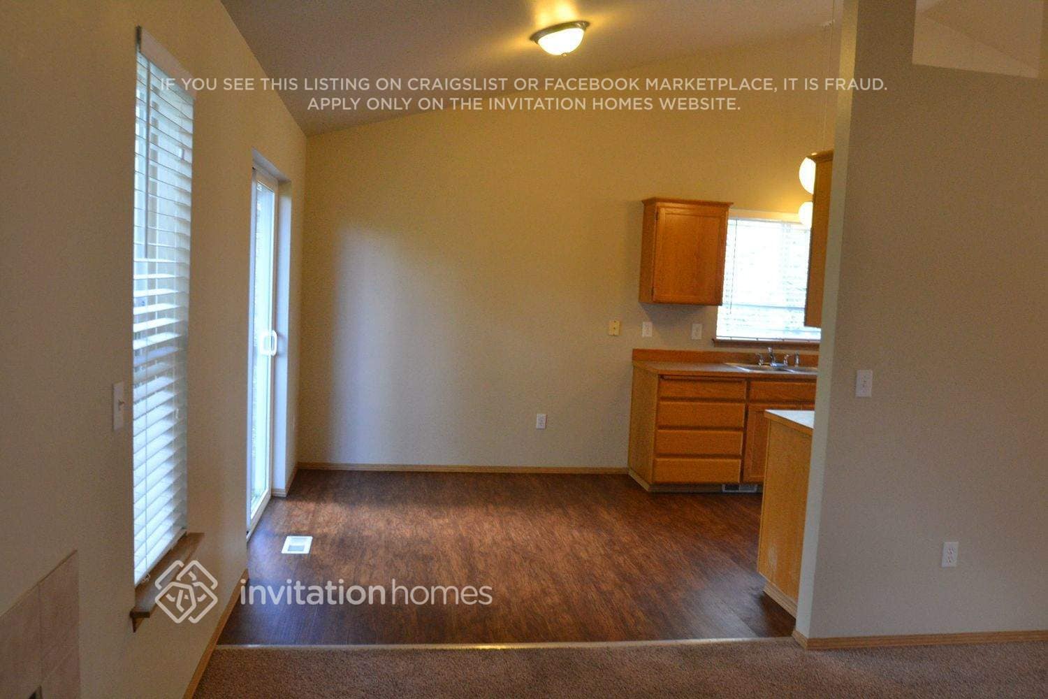 Building Photo - 1315 187th St Ct E