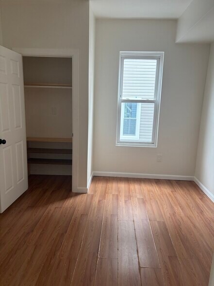 Building Photo - 303 Renner Ave
