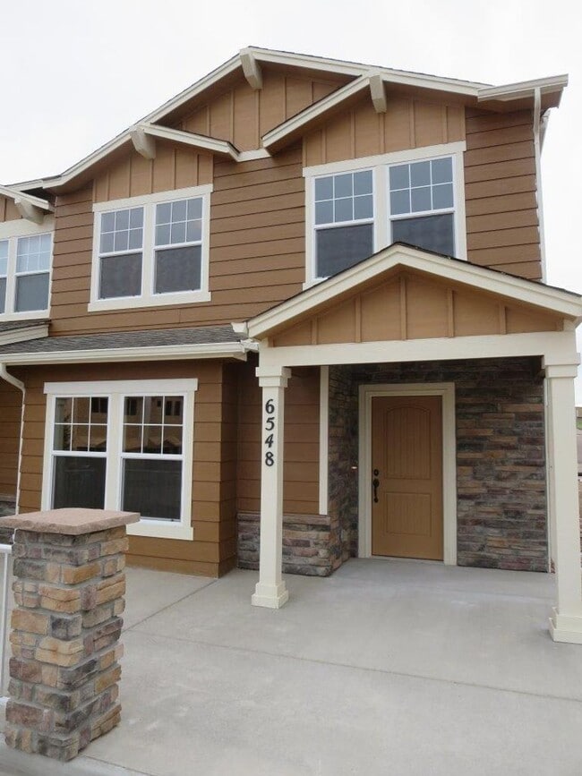 Primary Photo - Available Now! 3 Bedroom 2.5 Bathroom Town...