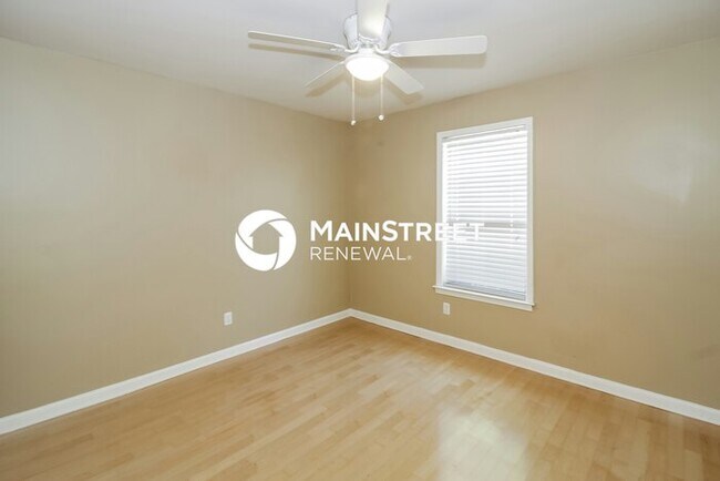 Building Photo - 3 Bedroom Pet-Friendly Home in Cordova, TN with Main Street Renewal