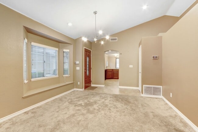 Building Photo - 7622 Belpine Pl