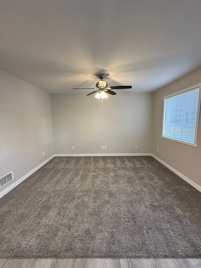 Building Photo - Brand New & Inviting 2 Bedroom, 2 Bathroom Unit in St. Anthony!