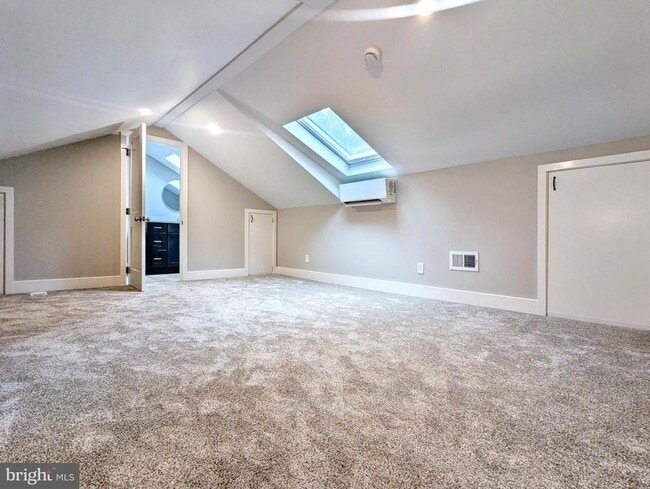 Building Photo - 26B Kittery Ct