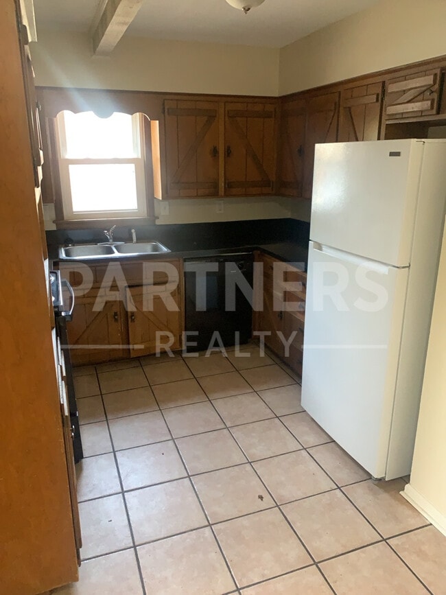 Building Photo - 4536 Wake Forest Dr