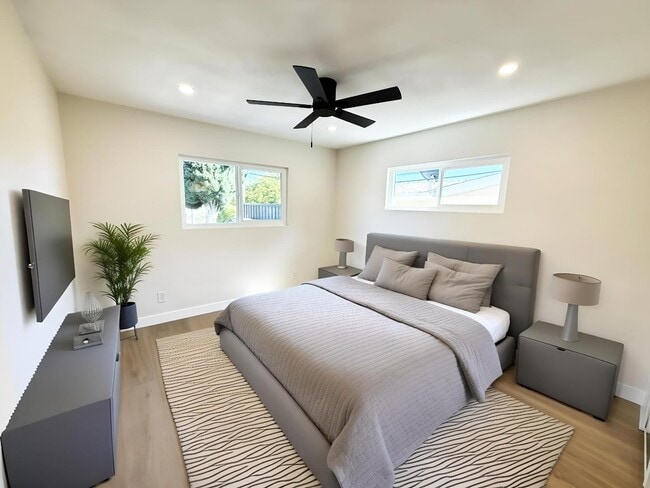 Building Photo - 665-669 Townsite Drive - 667 Townsite Dr