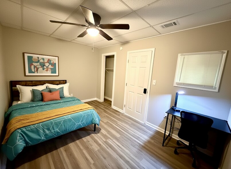 Building Photo - 514 Fieldstream Way