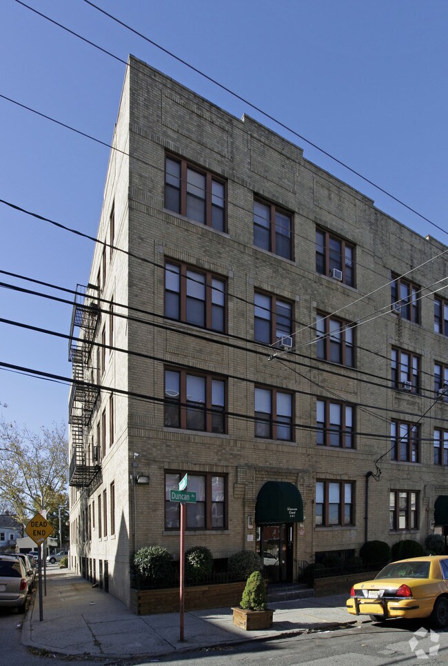 Primary Photo - Duncan Court Condominiums